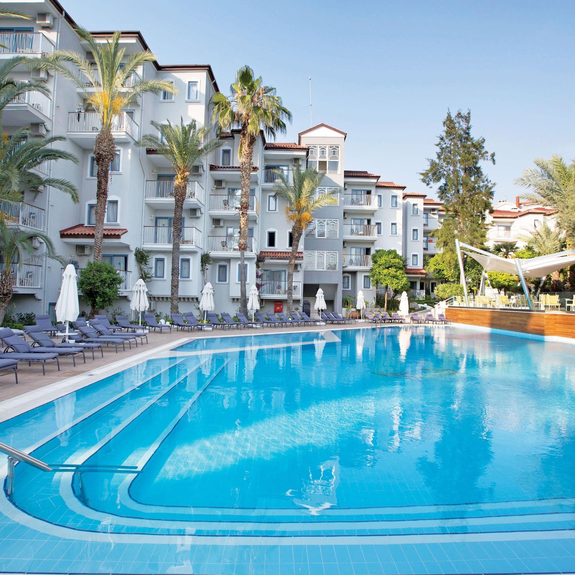 Paloma Marina Suites - Adult Only Kusadası Exterior foto